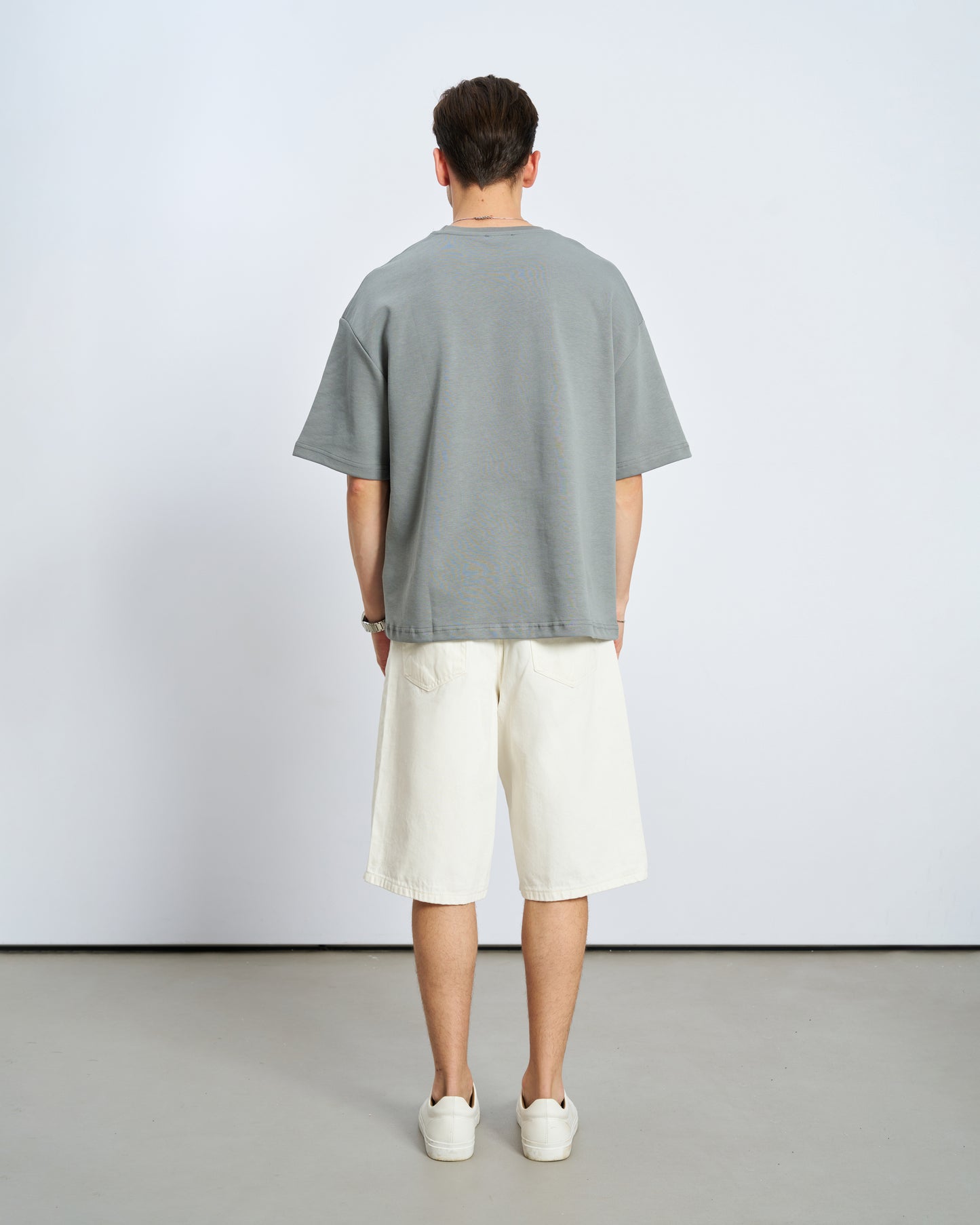 Oversize Boxy Fit Bisiklet Yaka Tişört - Füme