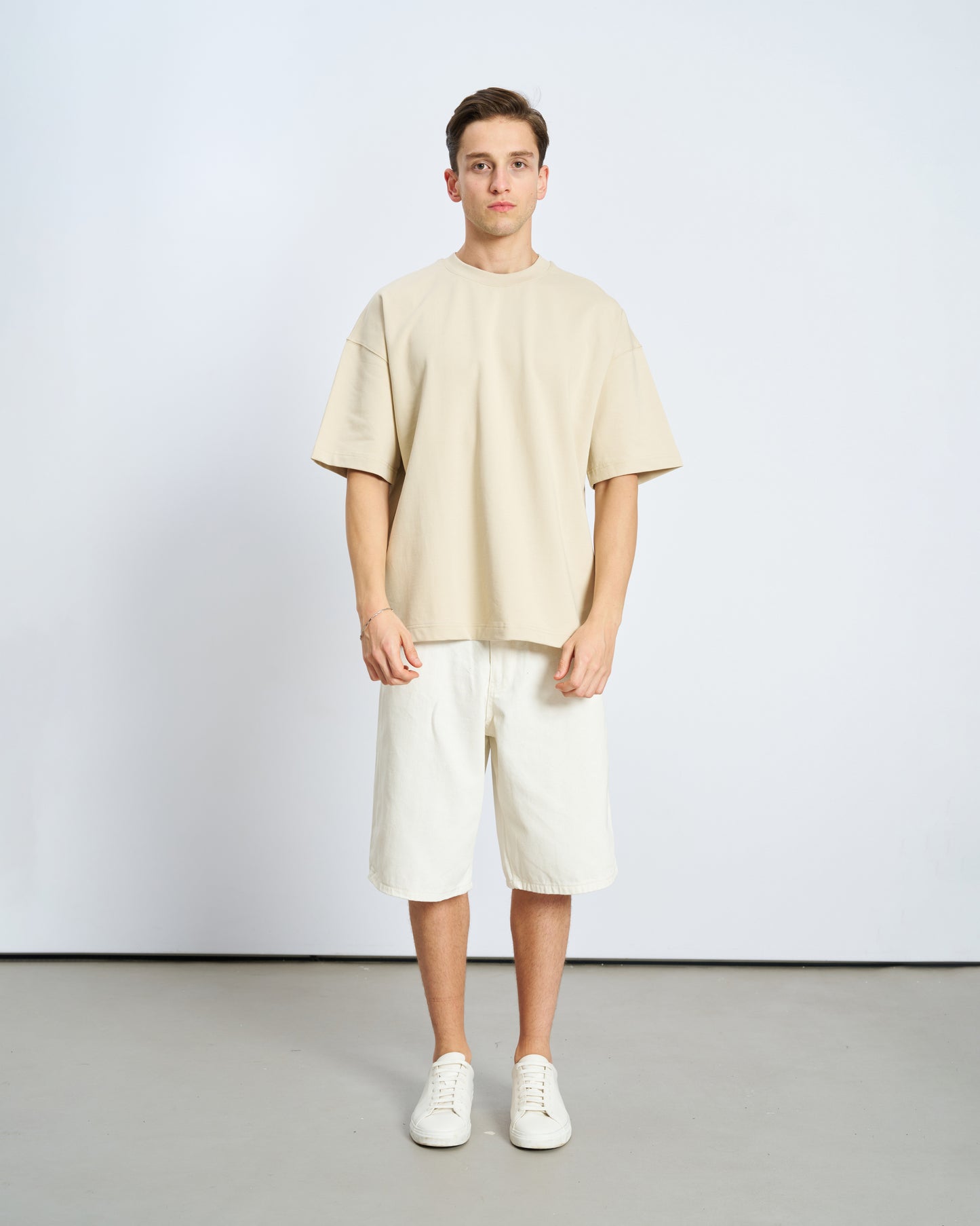 Oversize Boxy Fit Bisiklet Yaka Tişört - Bej