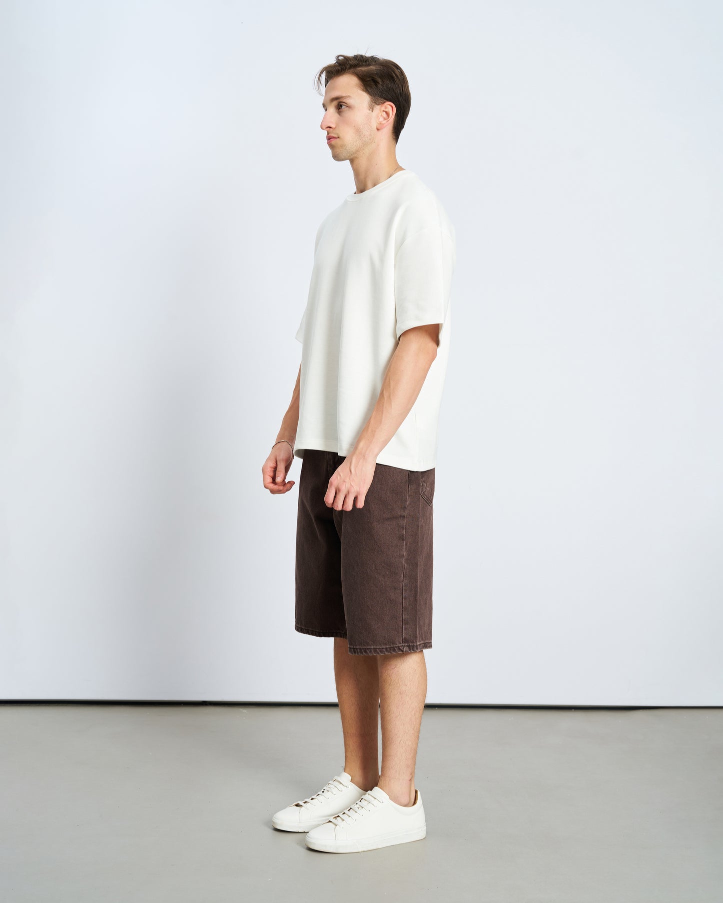 Oversize Boxy Fit Bisiklet Yaka Tişört - Ecru