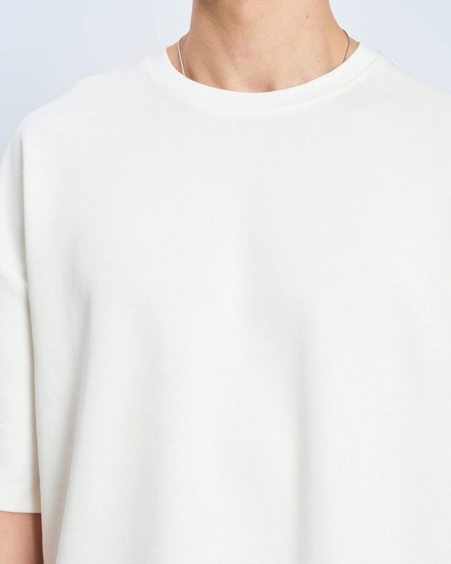 Oversize Boxy Fit Bisiklet Yaka Tişört - Ecru