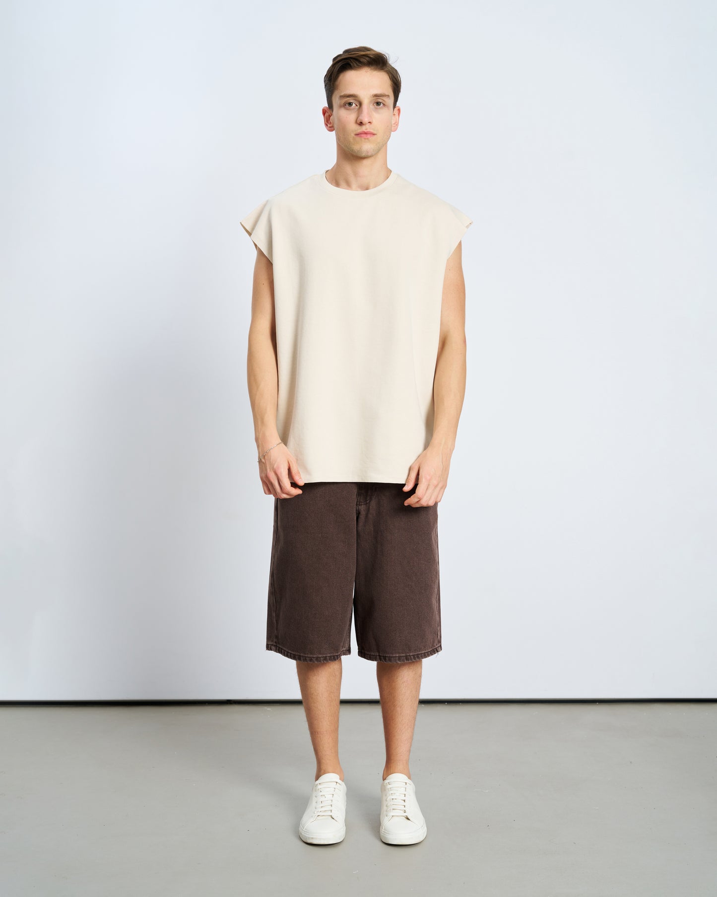 Oversize Basic Bisiklet Yaka Kolsuz Tişört-Bej