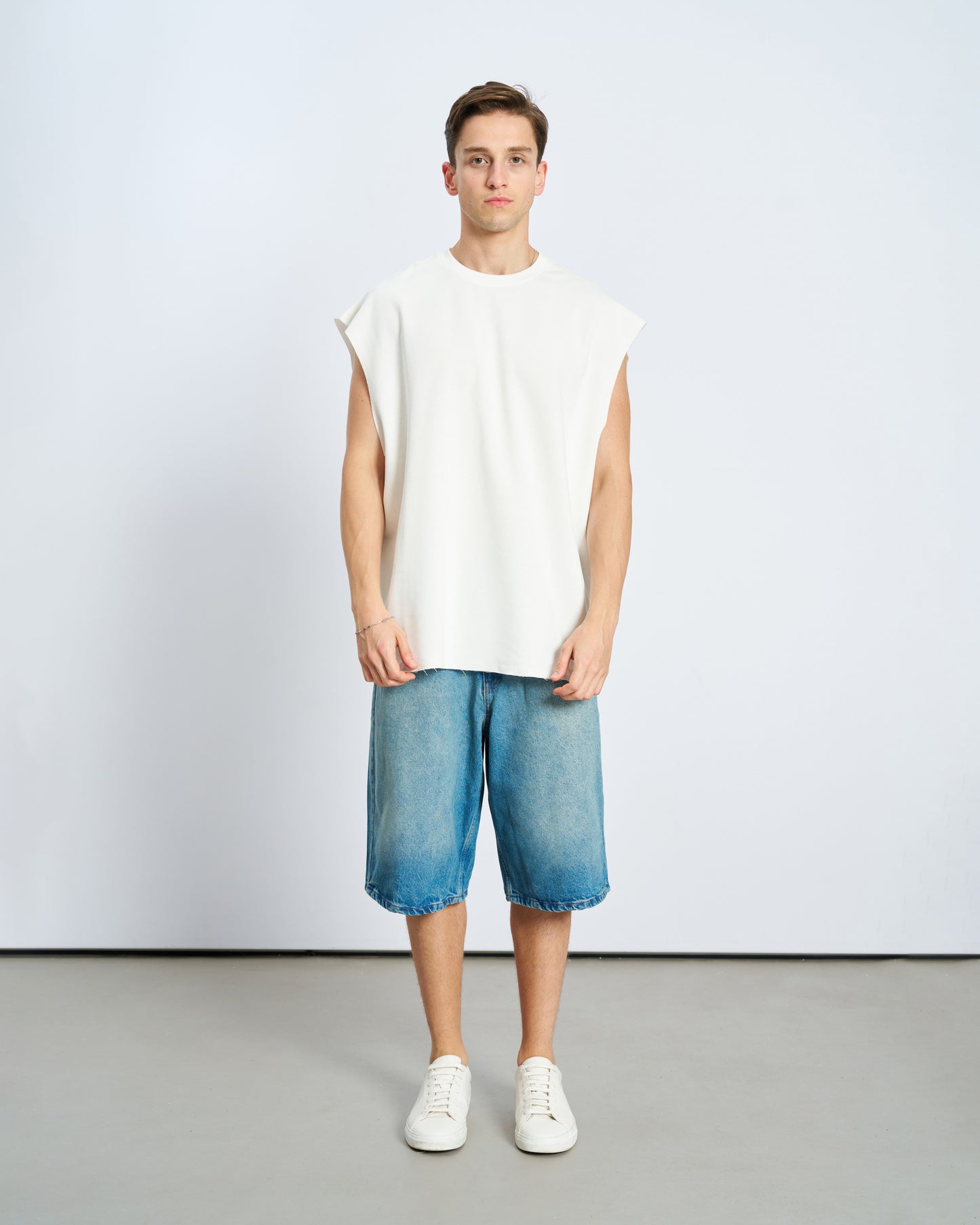 Oversize Basic Bisiklet Yaka Kolsuz Tişört-Ecru