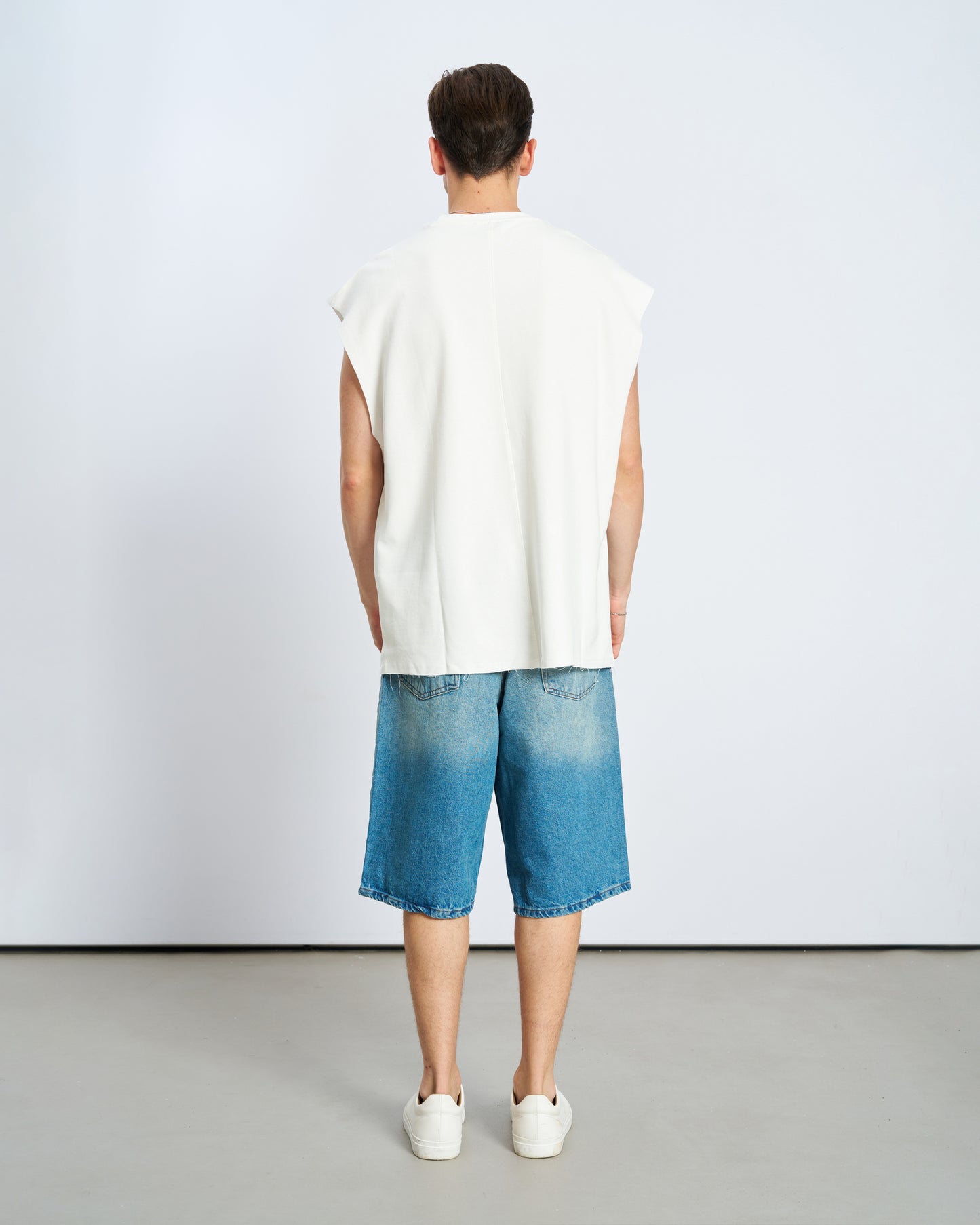 Oversize Basic Bisiklet Yaka Kolsuz Tişört-Ecru